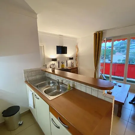 2 Pieces Vue Sur Et Monte-carlo A Cap Martin Roquebrune-Cap-Martin