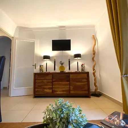 Apartment 2 Pieces Vue Sur Et Monte-carlo A Cap Martin Roquebrune-Cap-Martin
