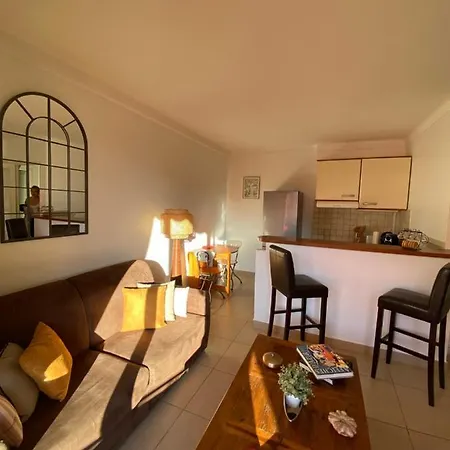 2 Pieces Vue Sur Et Monte-carlo A Cap Martin Apartment